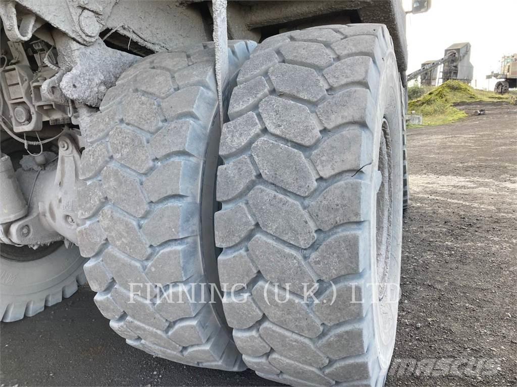 CAT 775D Articulated Haulers