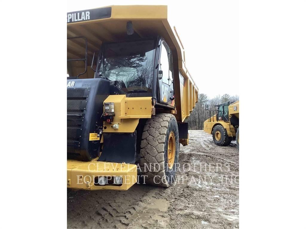 CAT 775F Articulated Haulers