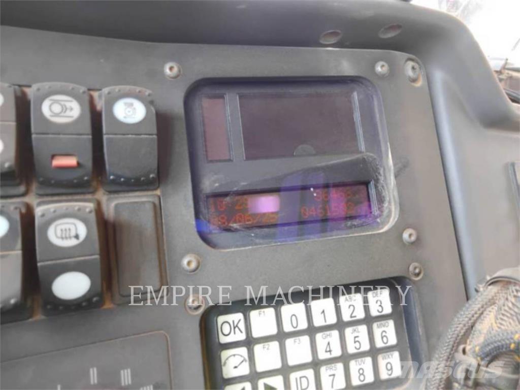 CAT 789D Articulated Haulers