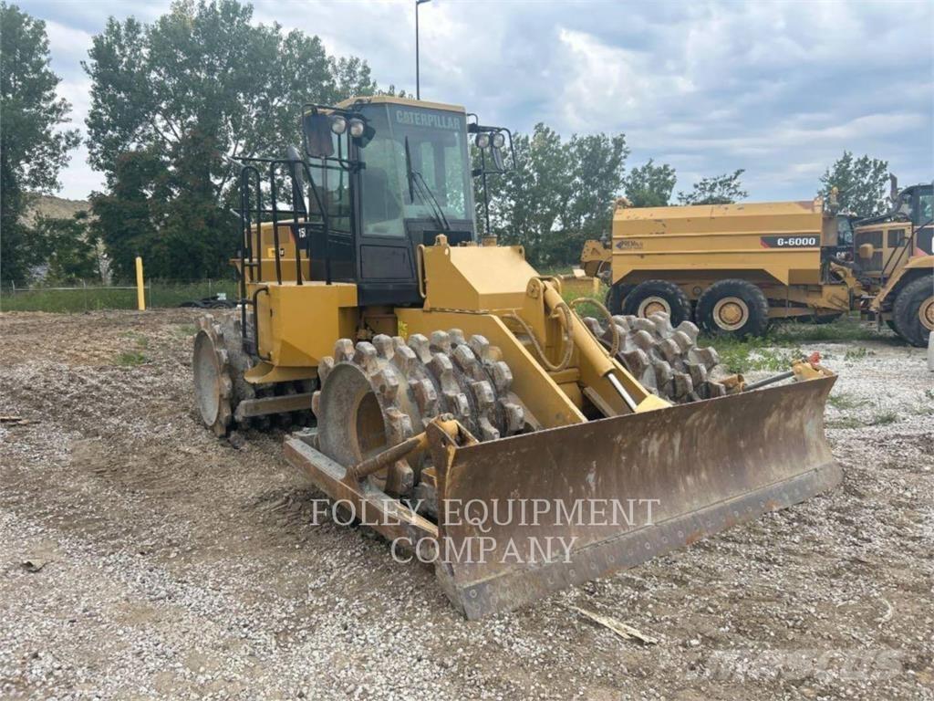 CAT 815F2 Soil compactors