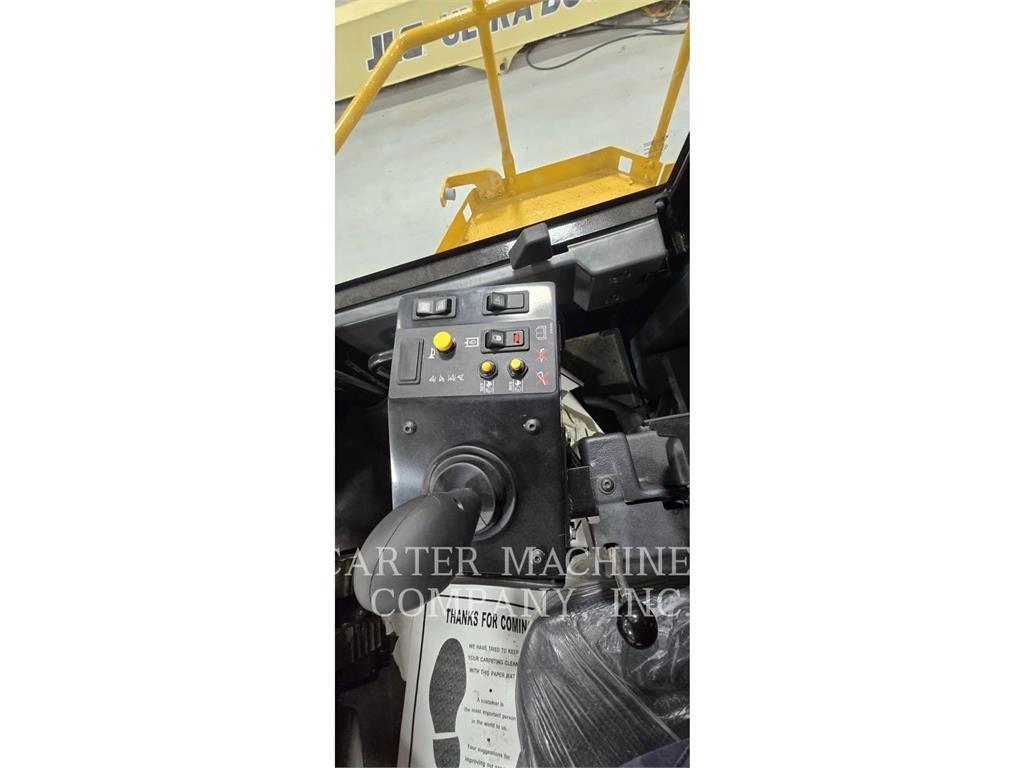 CAT 826H Soil compactors