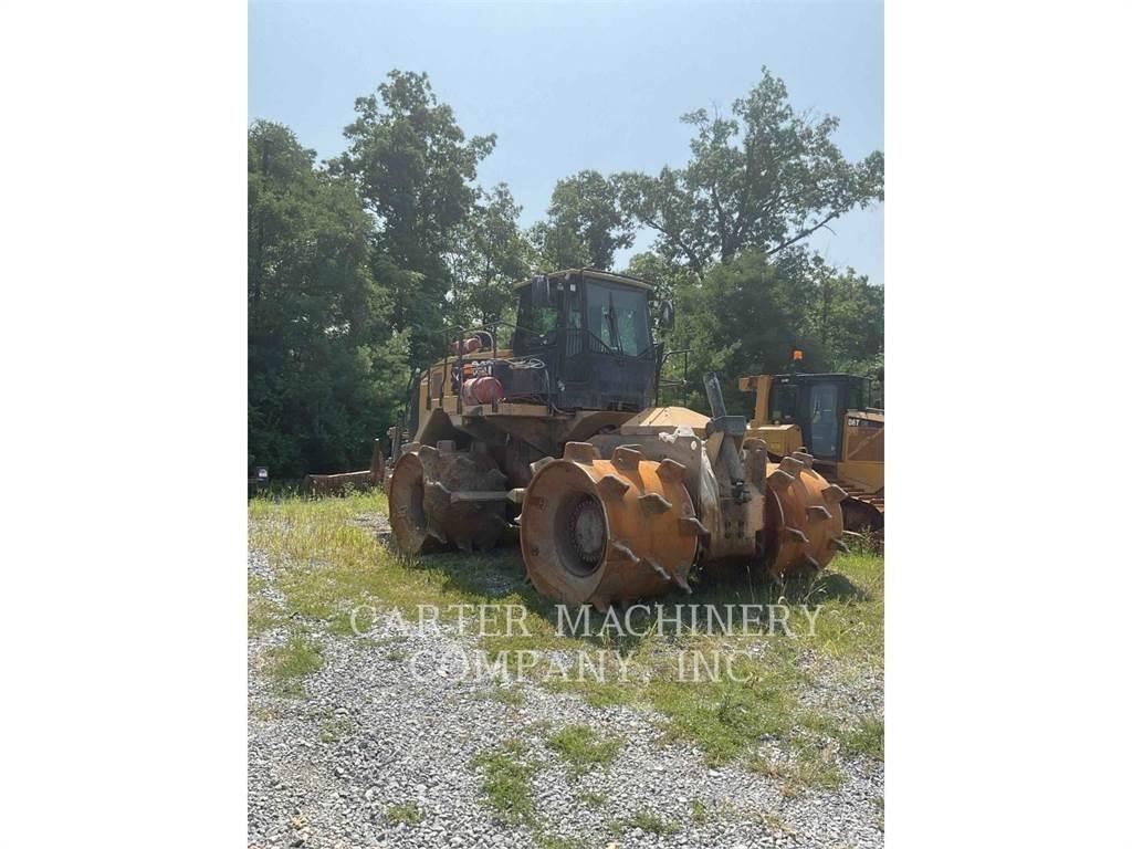 CAT 826K Soil compactors