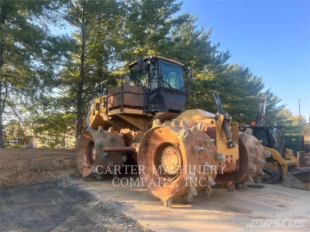 CAT 826K Soil compactors