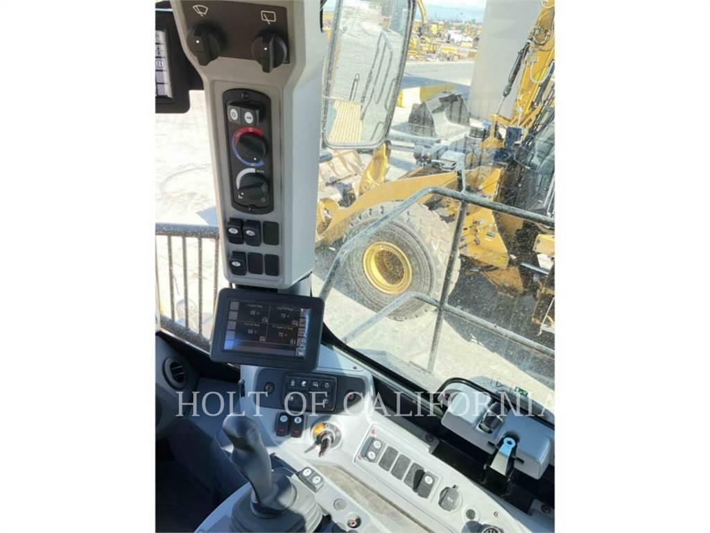 CAT 826K Soil compactors