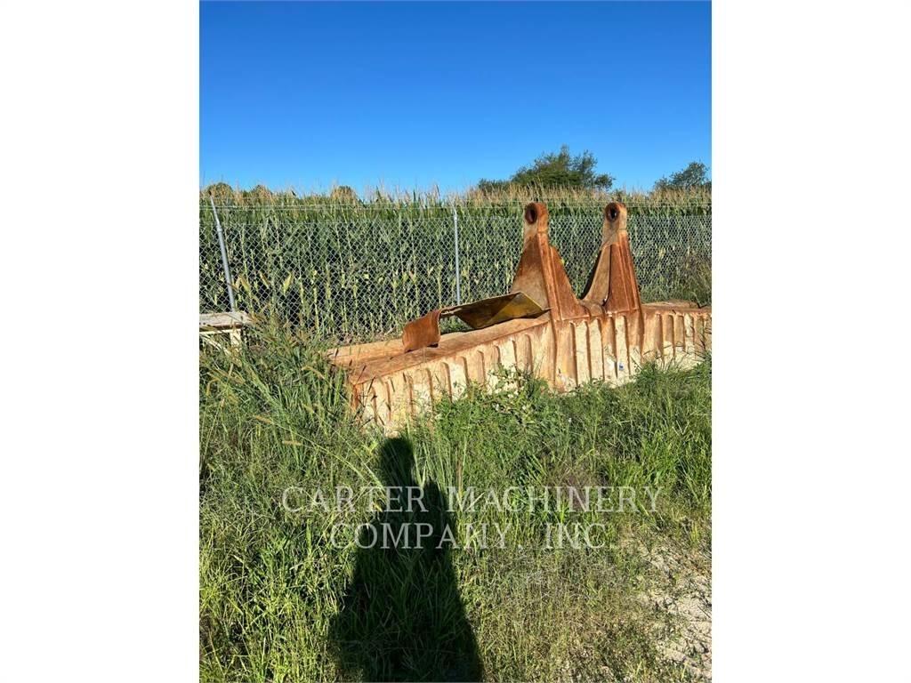 CAT 826K Soil compactors