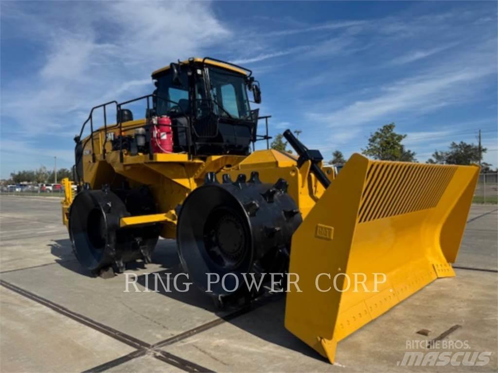 CAT 826K Soil compactors