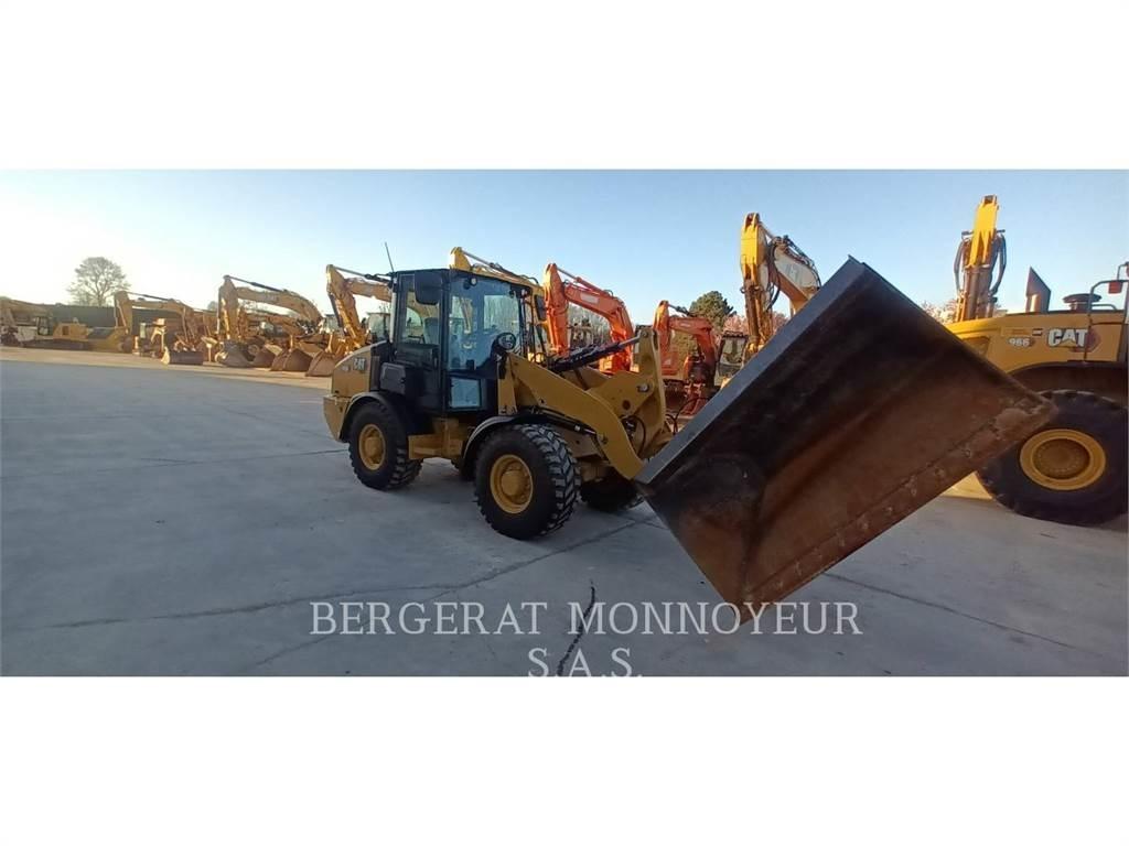CAT 906 Wheel loaders