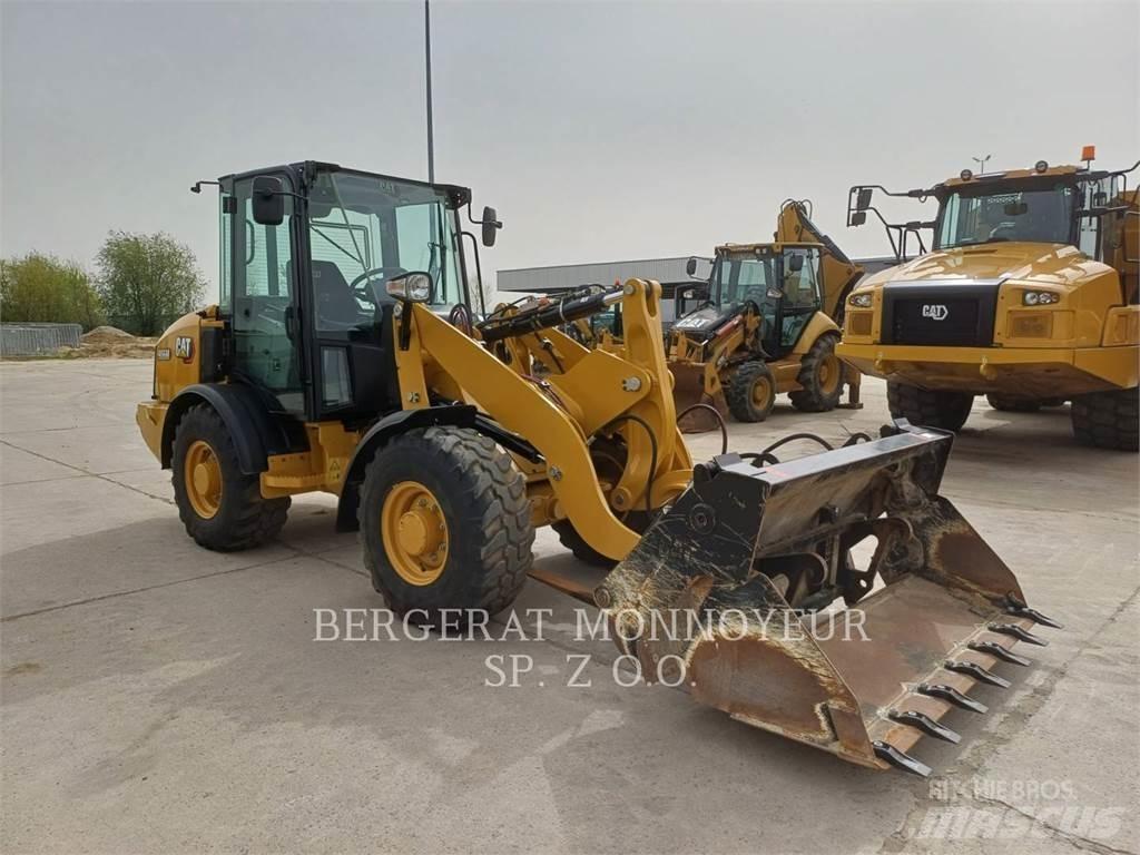 CAT 906M Wheel loaders
