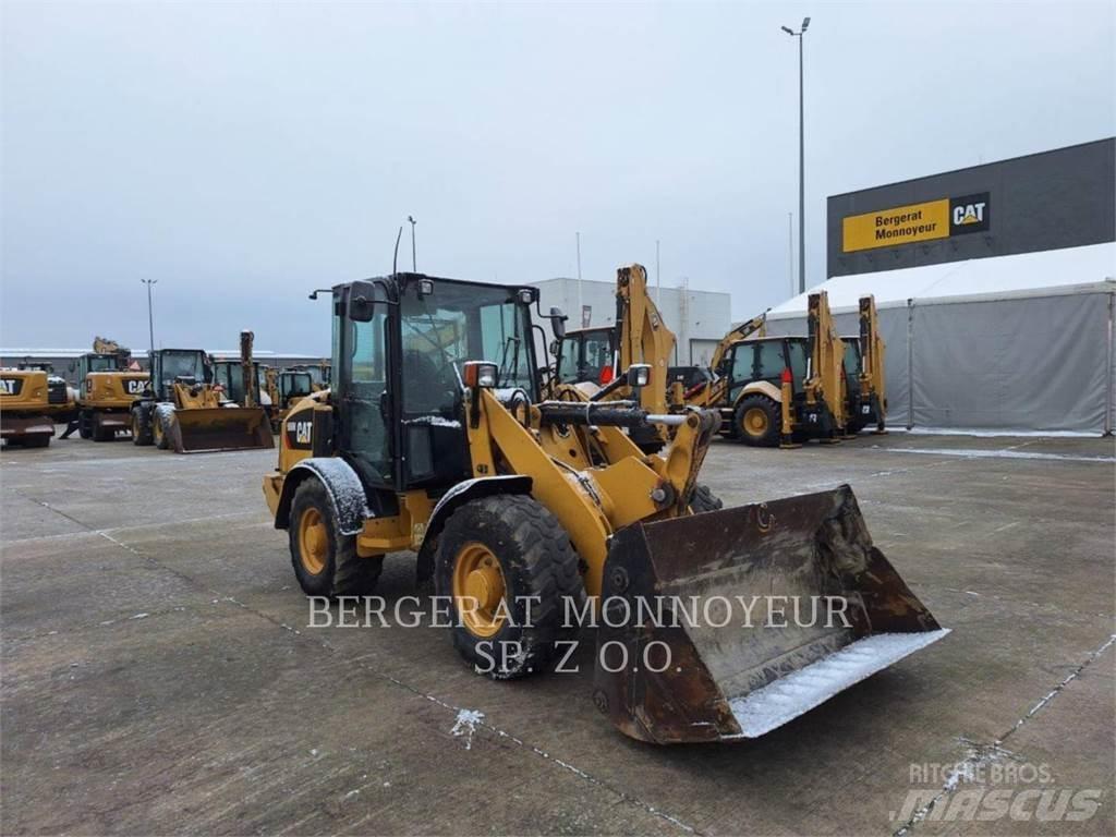 CAT 906M Wheel loaders