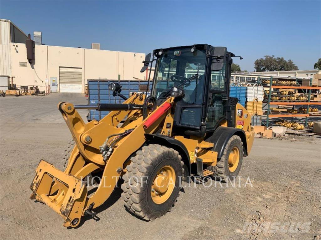 CAT 907 Wheel loaders