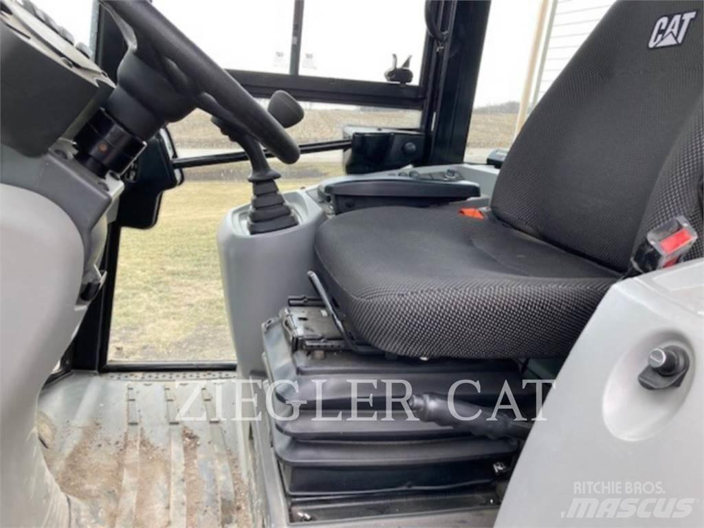 CAT 907M Wheel loaders