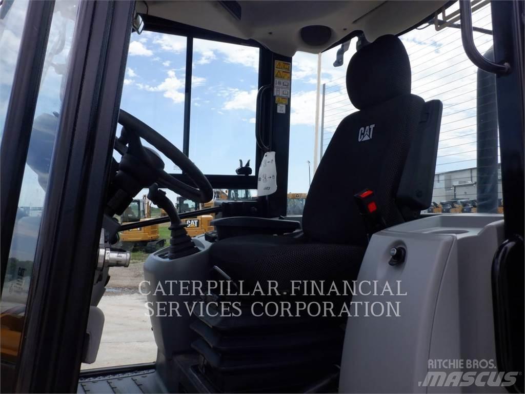 CAT 908M Wheel loaders