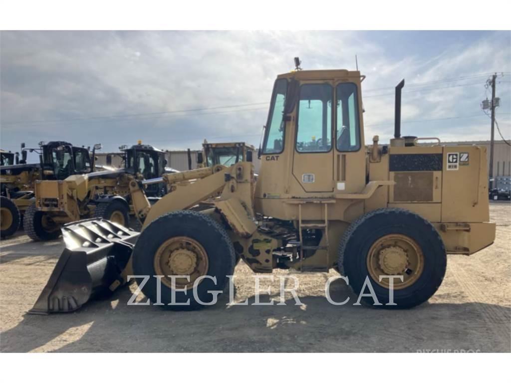 CAT 916 Wheel loaders