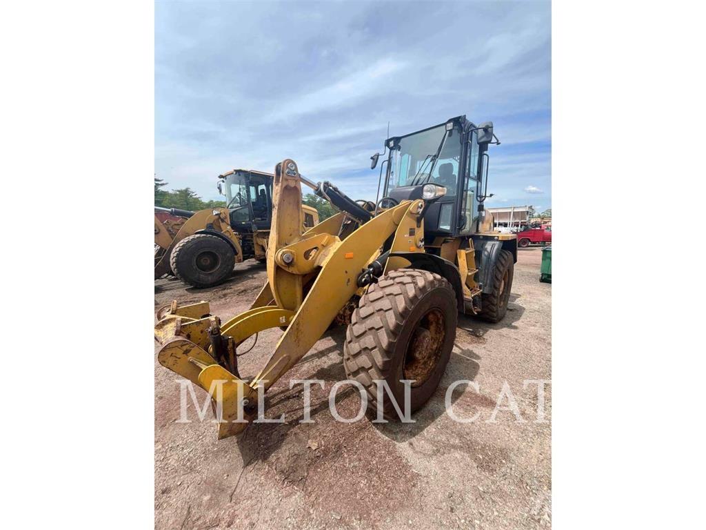CAT 918M Wheel loaders