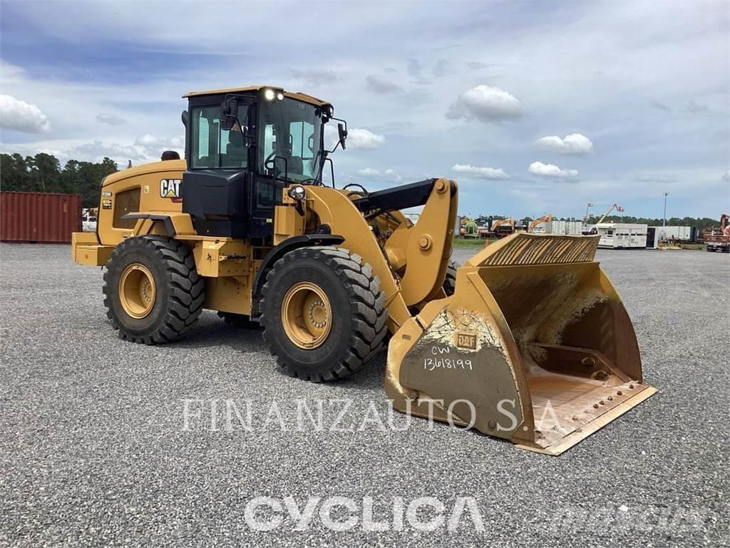 CAT 930 Wheel loaders