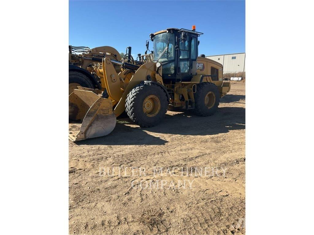 CAT 930M Wheel loaders