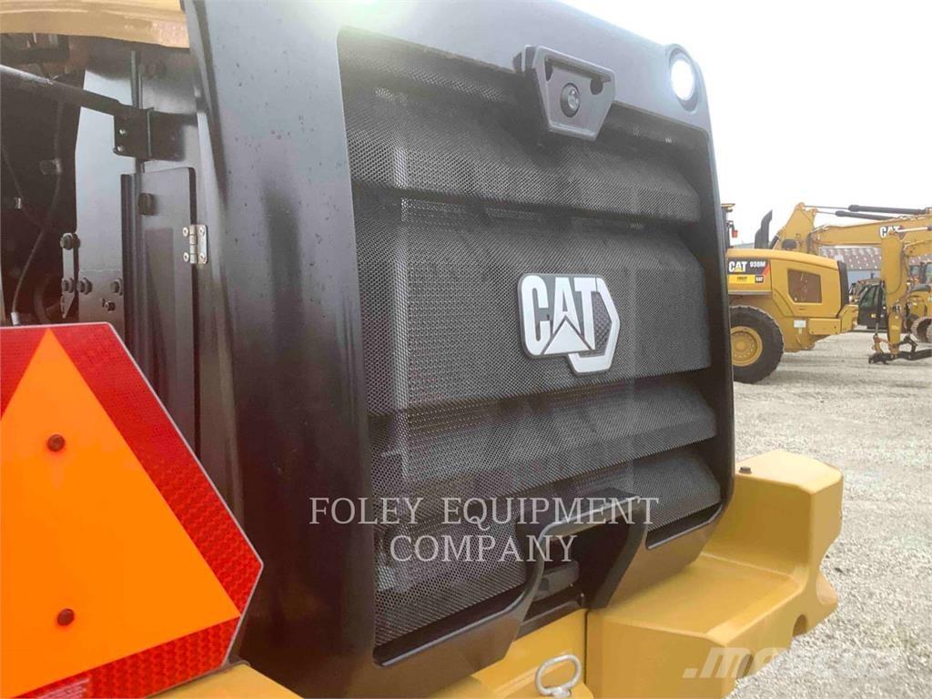 CAT 930M Wheel loaders