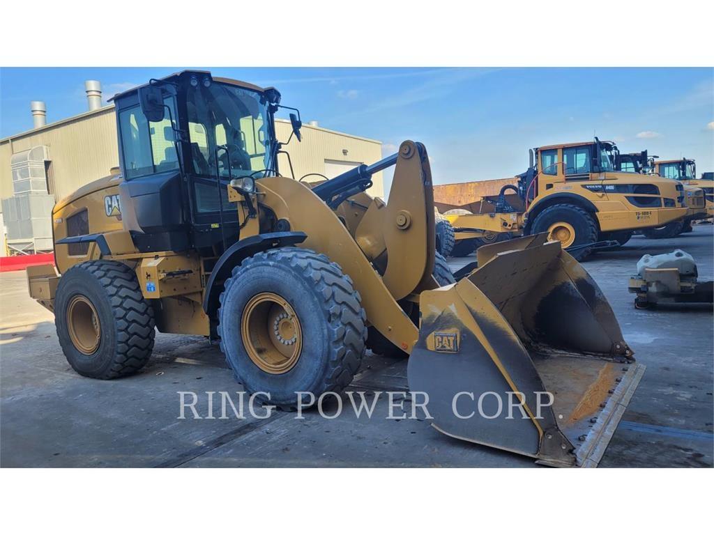 CAT 930M Wheel loaders