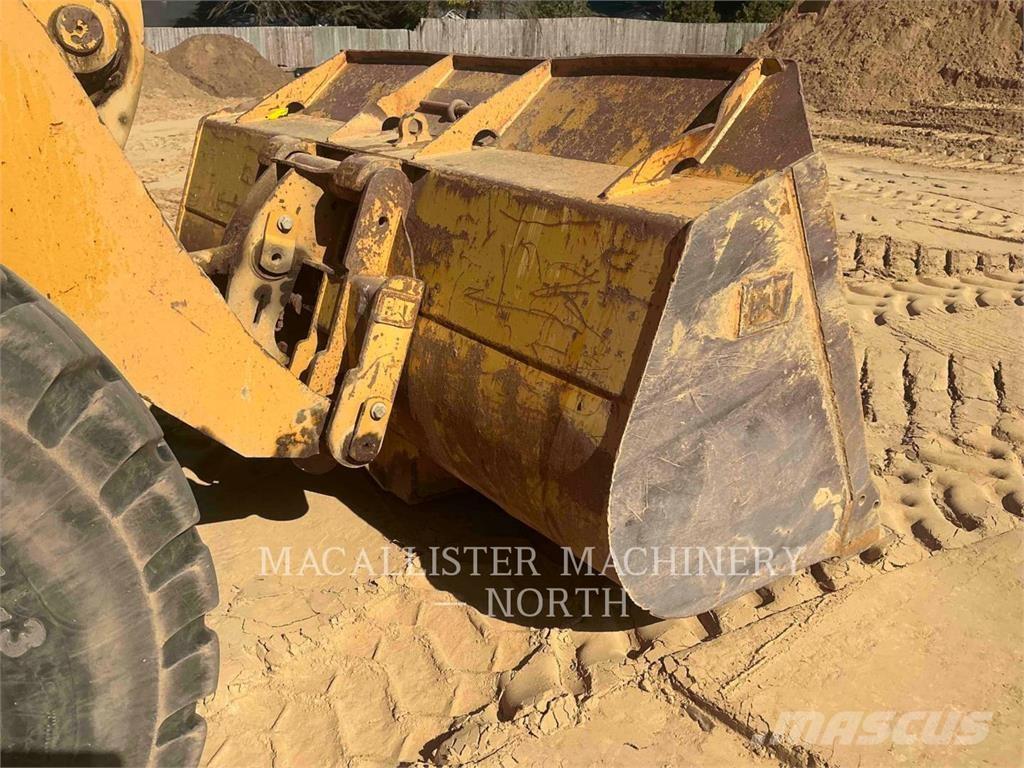 CAT 938H Wheel loaders