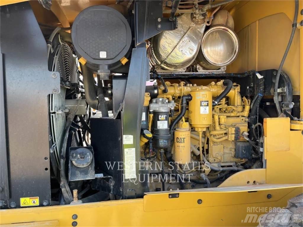 CAT 938M Wheel loaders