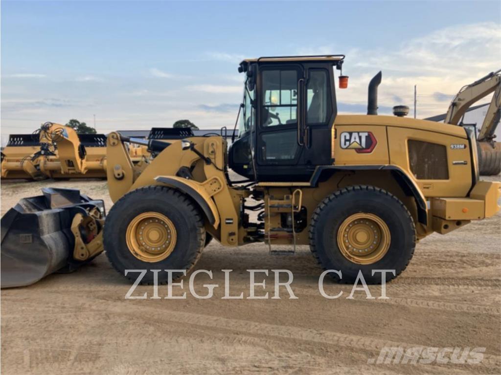 CAT 938M Wheel loaders