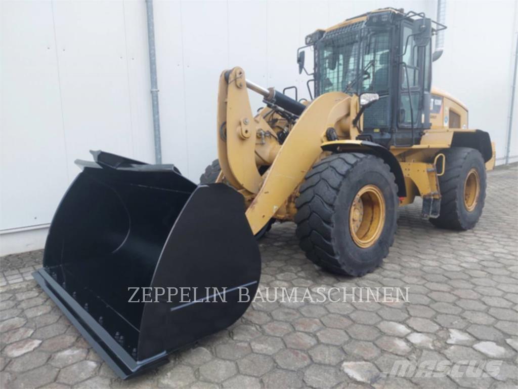 CAT 938M Wheel loaders