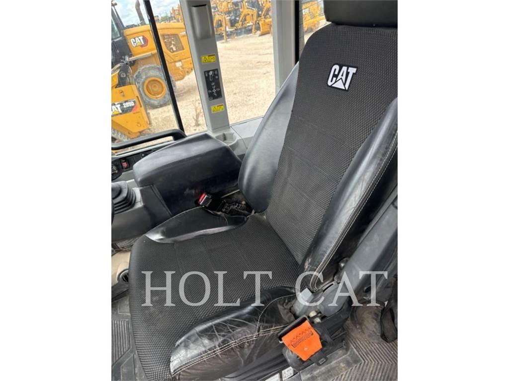 CAT 938M QC Wheel loaders