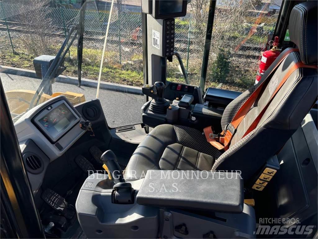 CAT 950M Wheel loaders