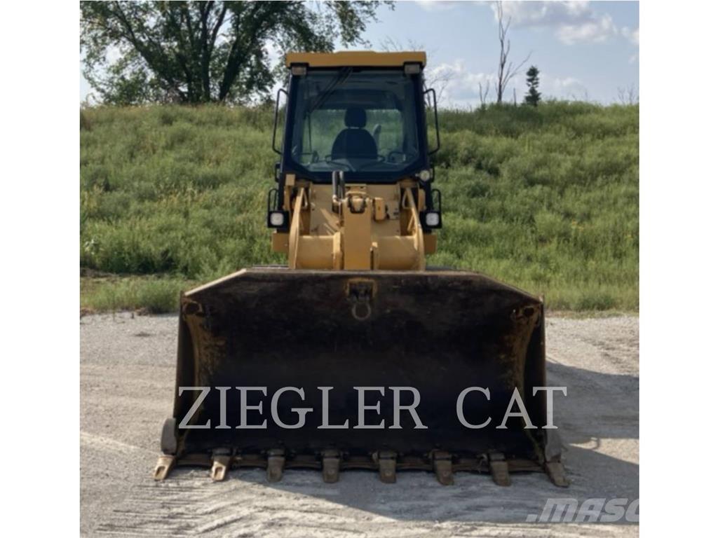 CAT 953C Crawler loaders