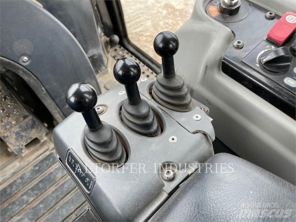 CAT 963K Crawler loaders