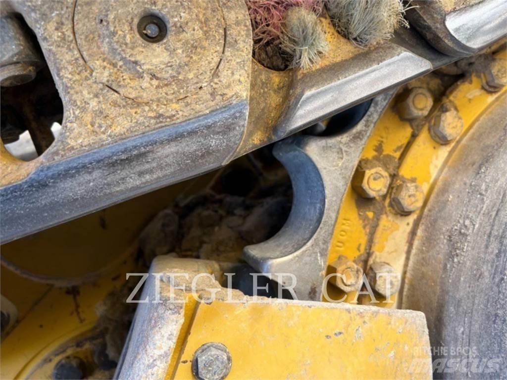 CAT 963K Crawler loaders