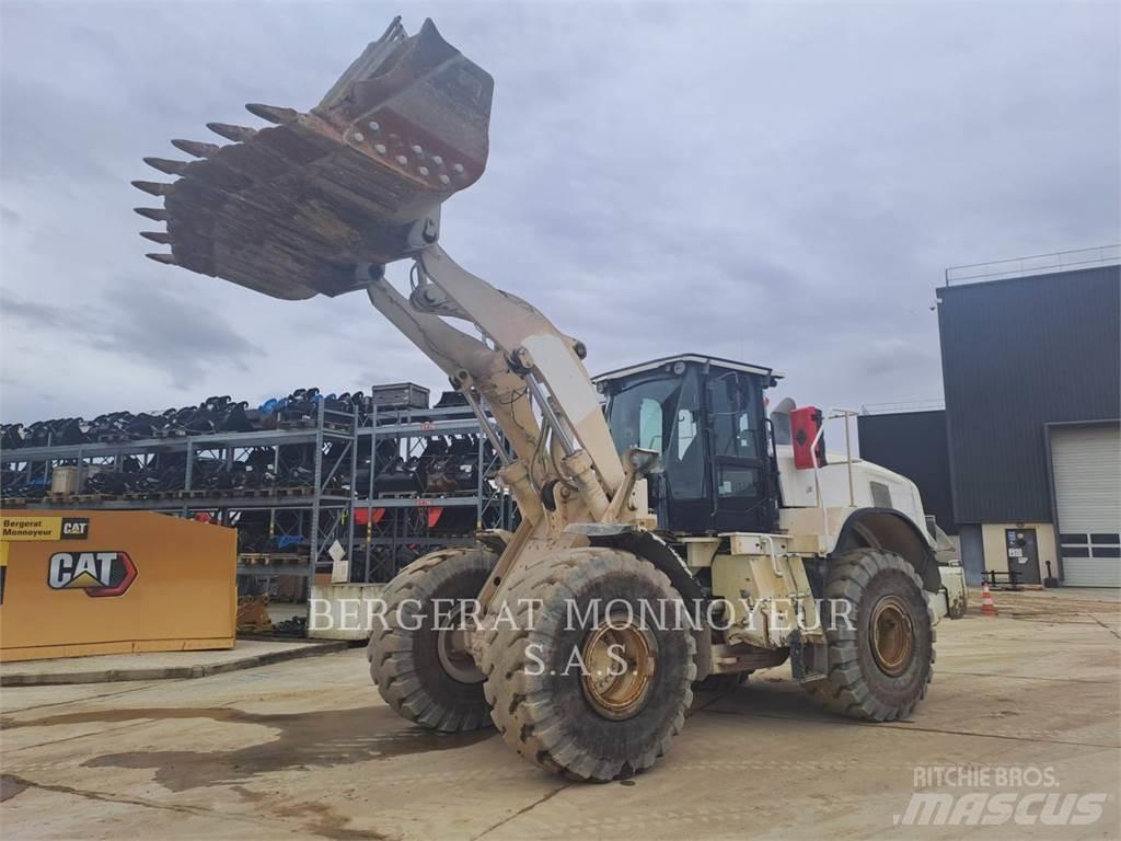 CAT 966M Wheel loaders