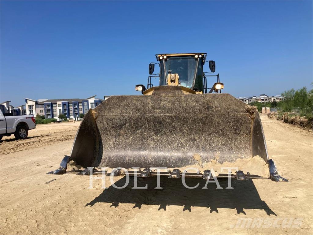 CAT 966M Wheel loaders