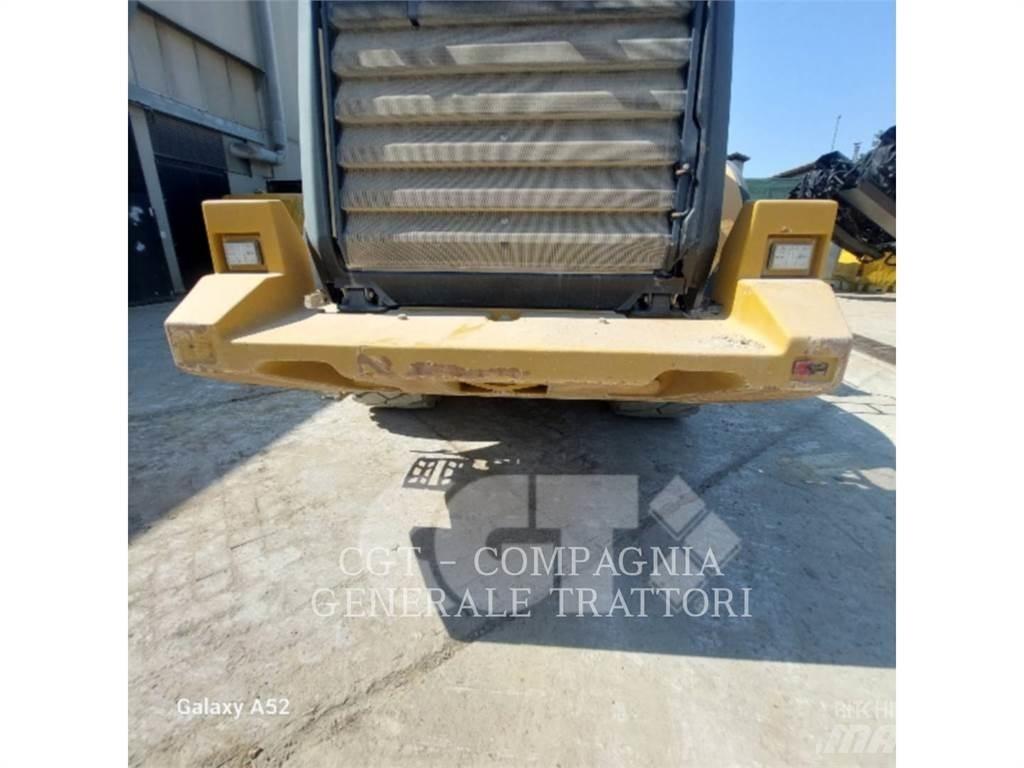 CAT 972M Wheel loaders