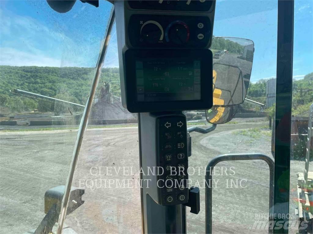 CAT 982M Wheel loaders