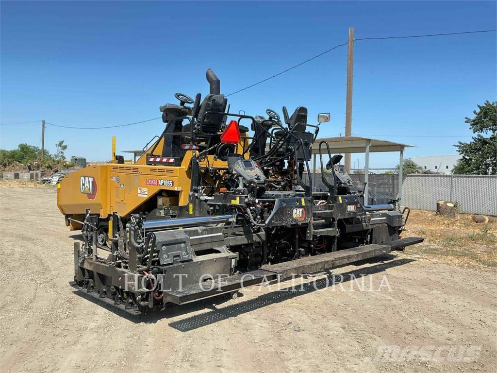CAT AP1055 Asphalt pavers