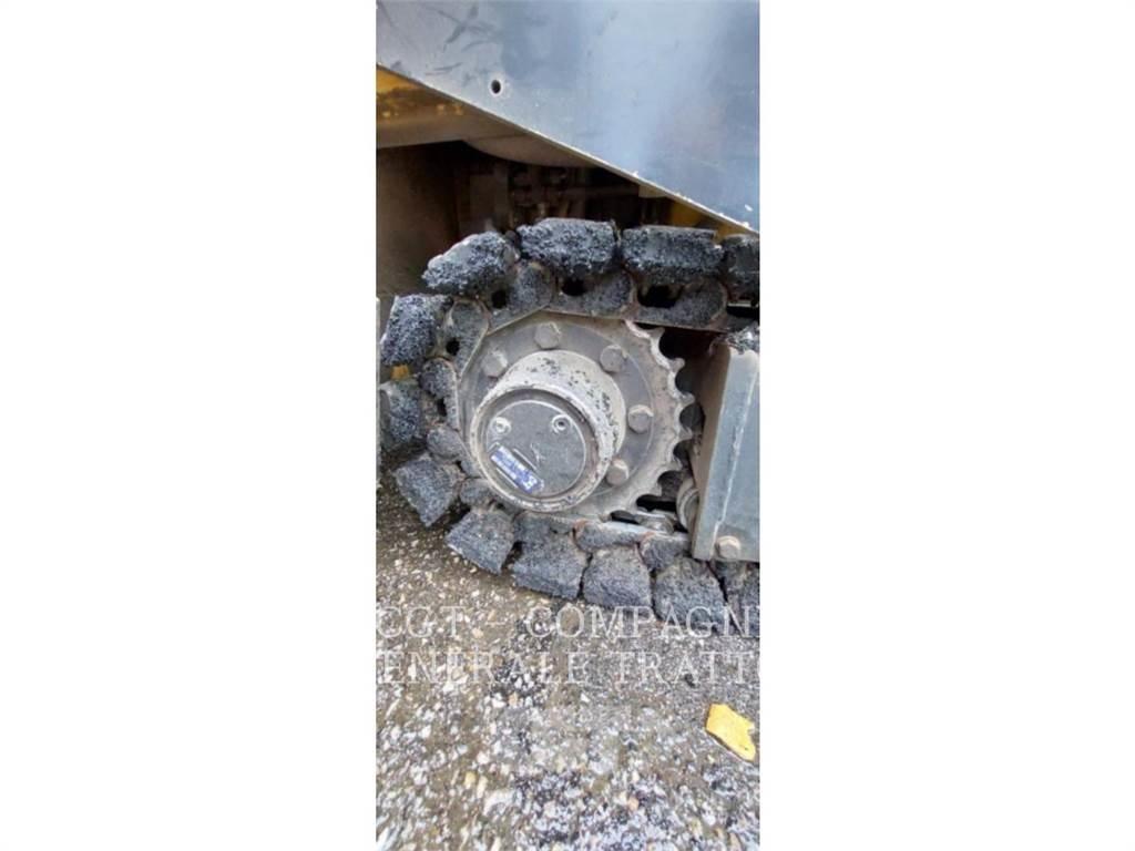 CAT AP255E Asphalt pavers