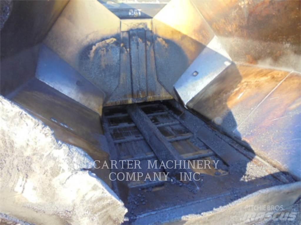 CAT AP500F Asphalt pavers
