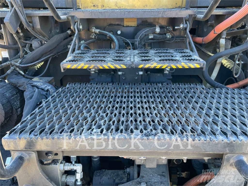 CAT AP555-07 Asphalt pavers