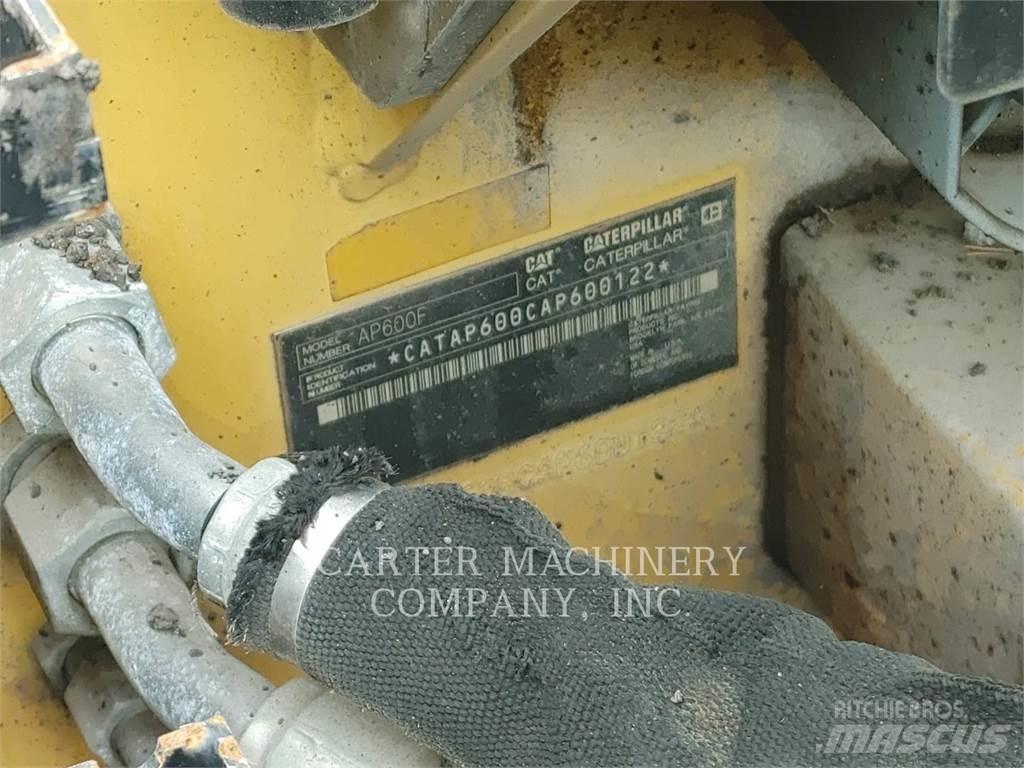 CAT AP600F Asphalt pavers