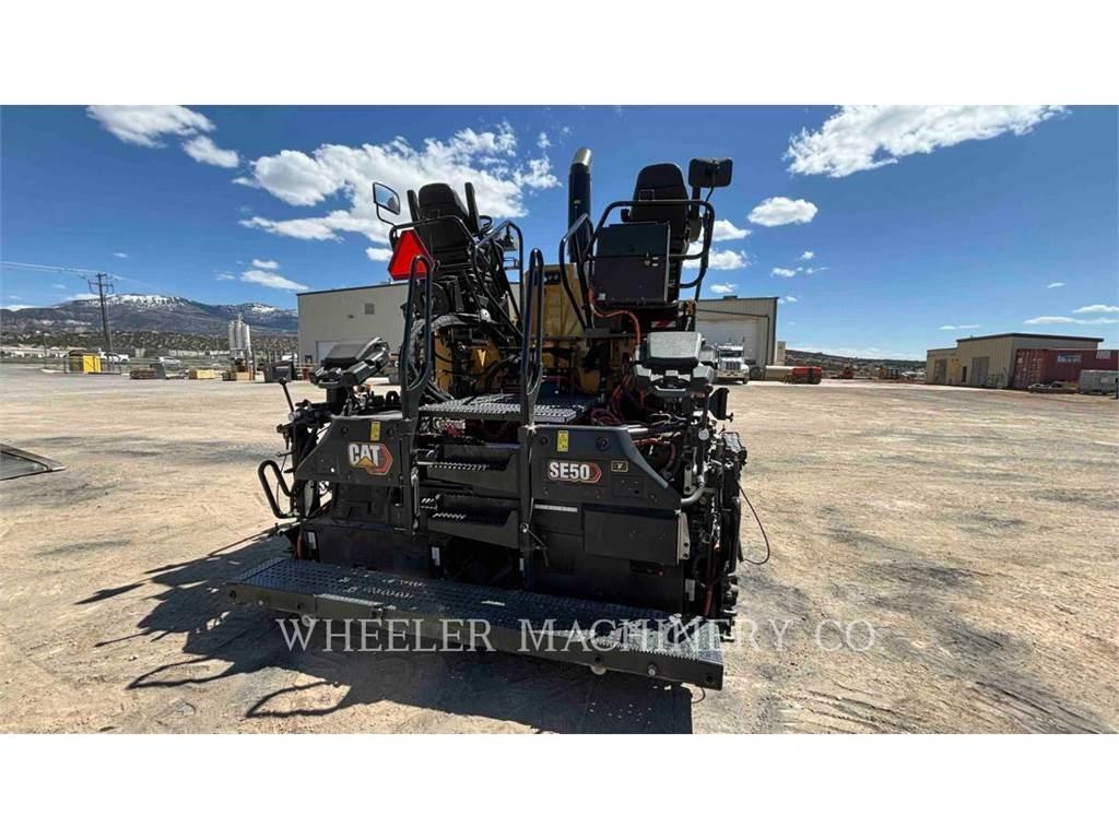 CAT AP655 Asphalt pavers