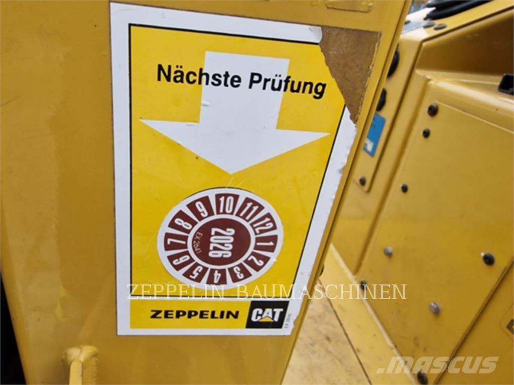 CAT CB1.7 Soil compactors