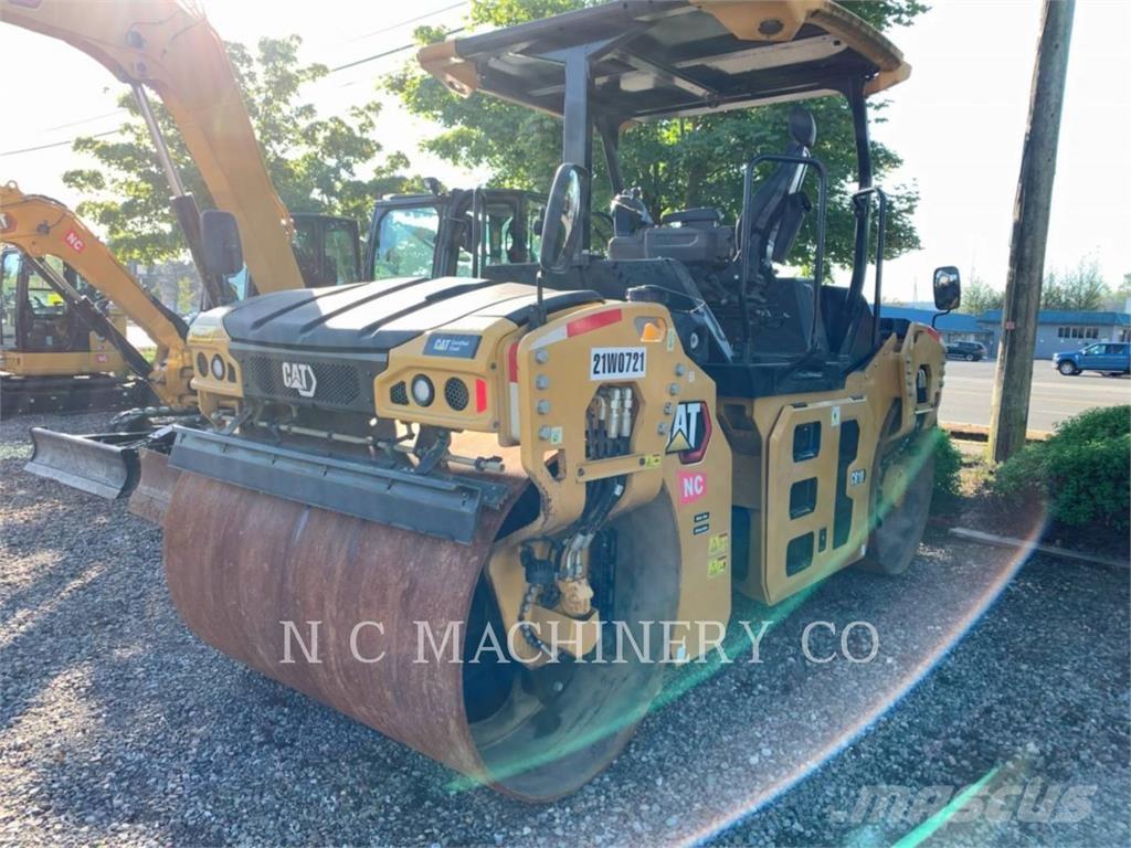 CAT CB10 Asphalt pavers