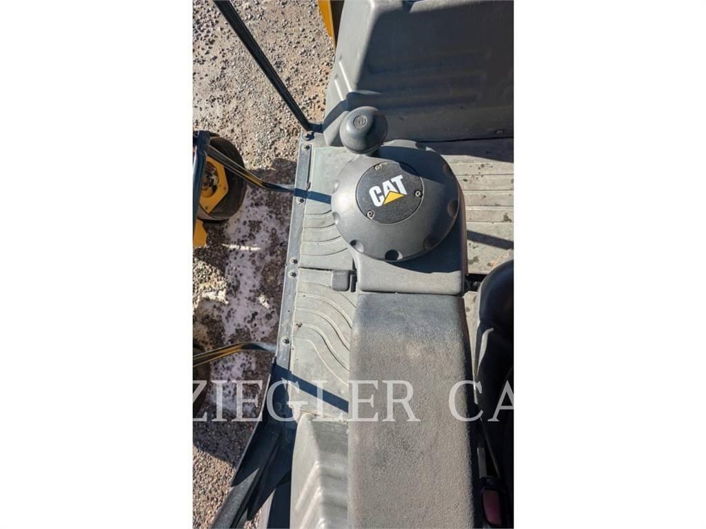 CAT CB10 Soil compactors