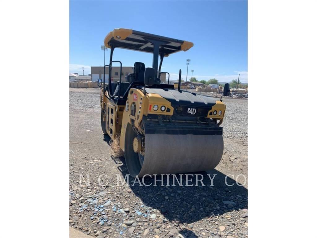 CAT CB10 Asphalt pavers