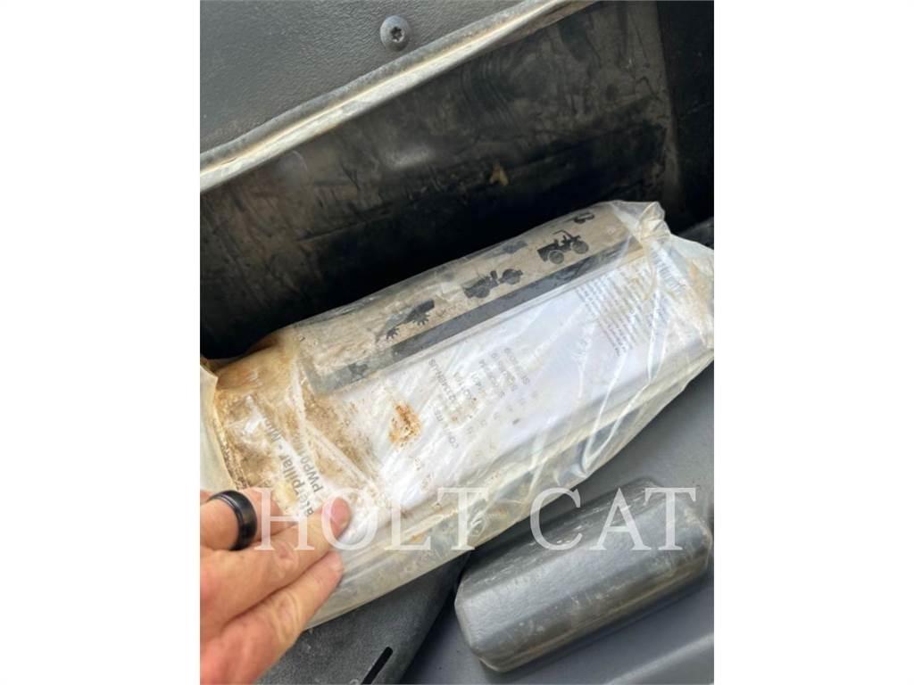 CAT CB13 Single drum rollers