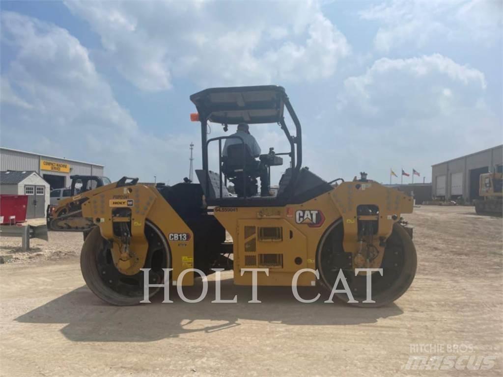 CAT CB13 Single drum rollers