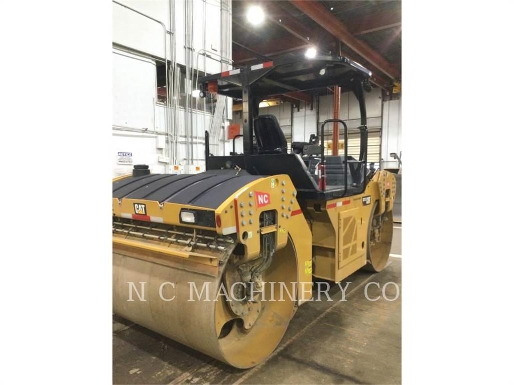 CAT CB13 Asphalt pavers