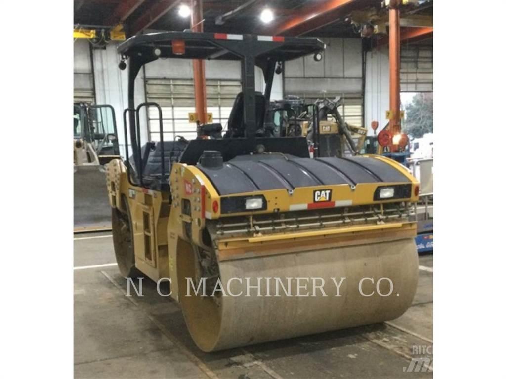 CAT CB13 Asphalt pavers