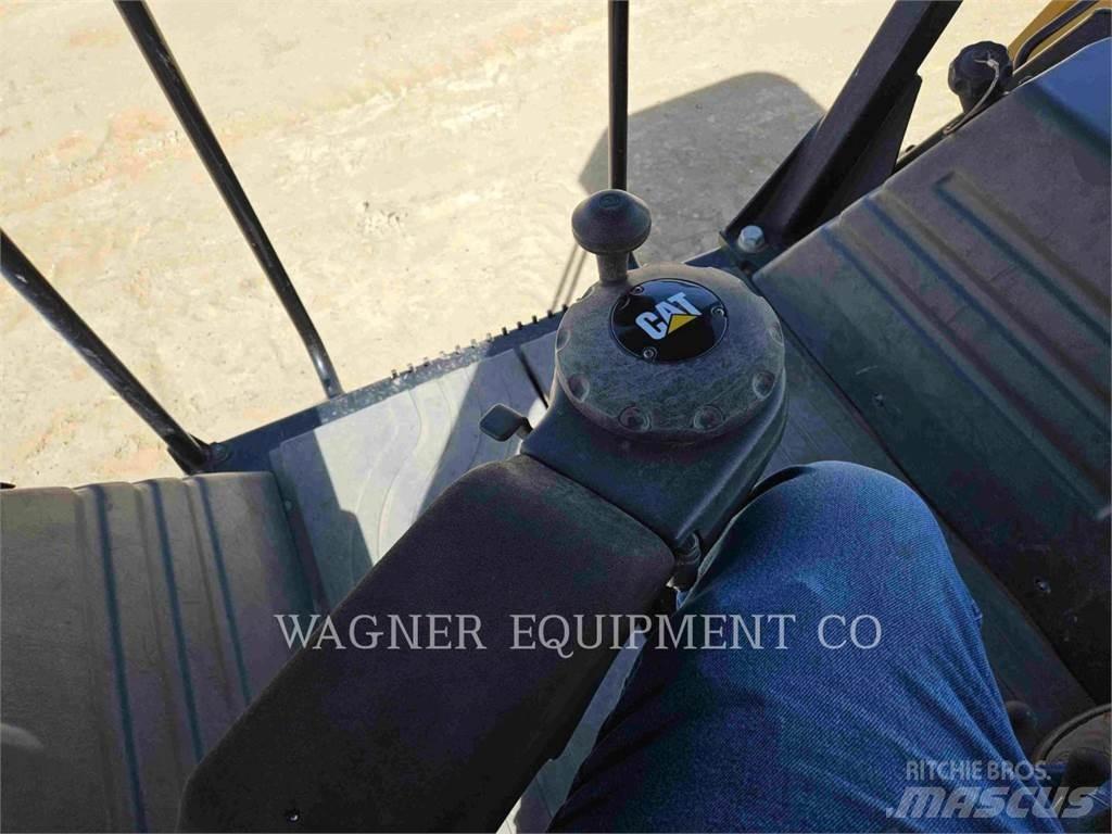 CAT CB16 Soil compactors